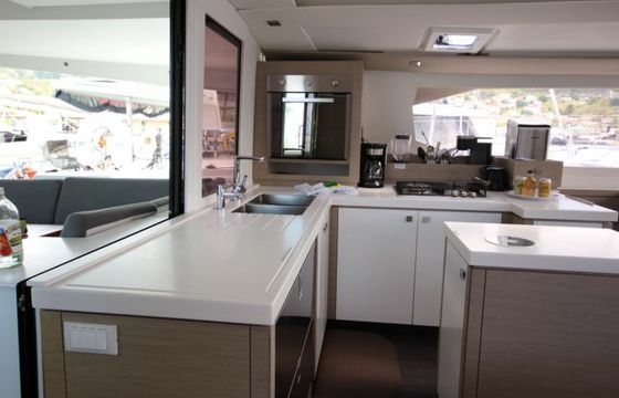 Fountaine Pajot Saona 47 La Belle Vie