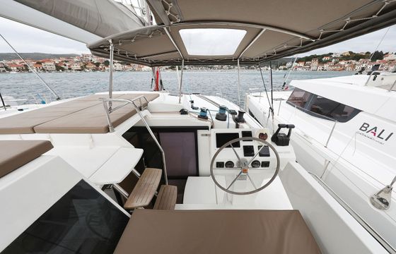Fountaine Pajot Saona 47 Martin 5