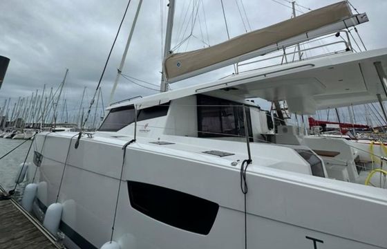 Fountaine Pajot Tanna 47 Blue Angel