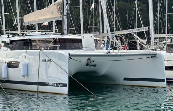 Fountaine Pajot Tanna 47 Blue Angel