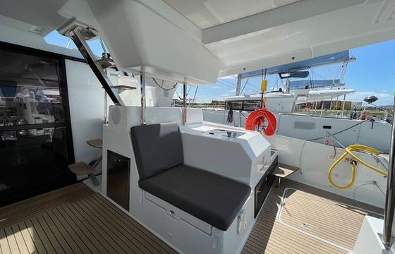 Fountaine Pajot Tanna 47 Knotty Cat