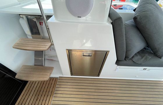 Fountaine Pajot Tanna 47 Knotty Cat