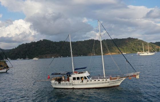 Gulet 69 White 4
