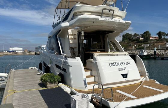 Greenline 45 Fly Hybrid Green Ocean 1
