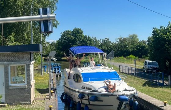 Haines Navig 34 12