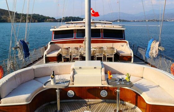 Gulet 98 Diamond Lila