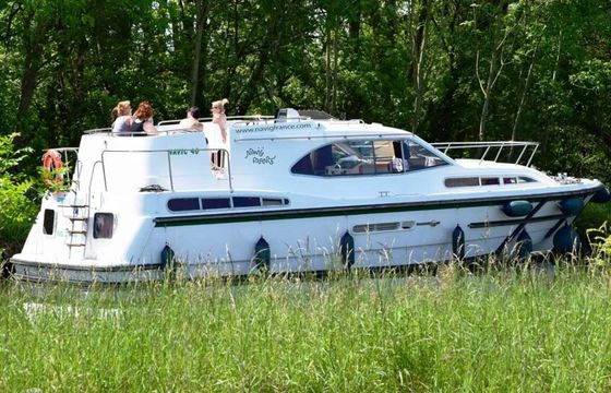 Haines Navig 40 14