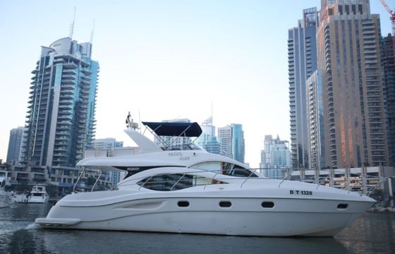 Gulf Craft Majesty 50F Yacht Alee