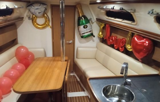 Hanse 325 Nauti by Nature