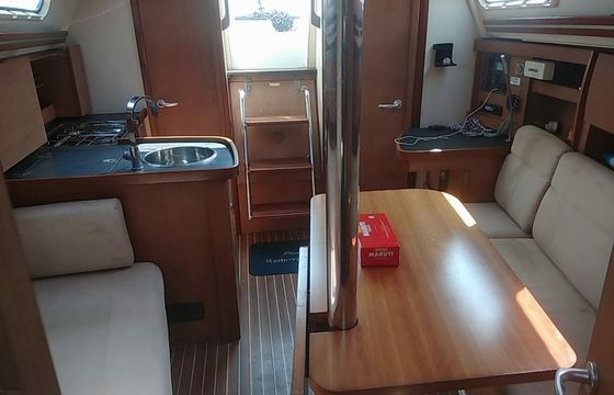 Hanse 325 Nauti by Nature