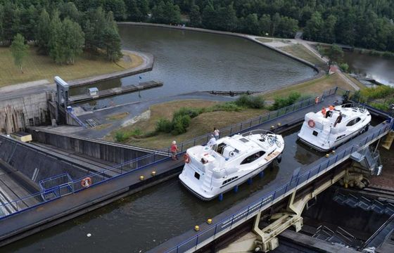 Haines Navig 34 4