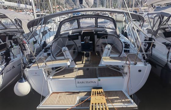 Hanse 388 Barcelona