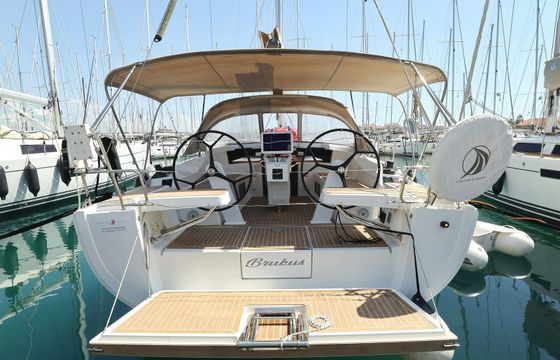 Hanse 388 Brukus