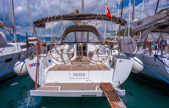 Hanse 445 Deneb