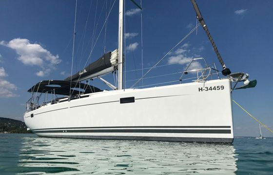 Hanse 385 Four