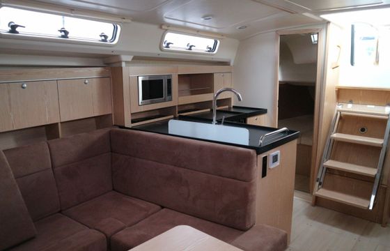 Hanse 385 Four