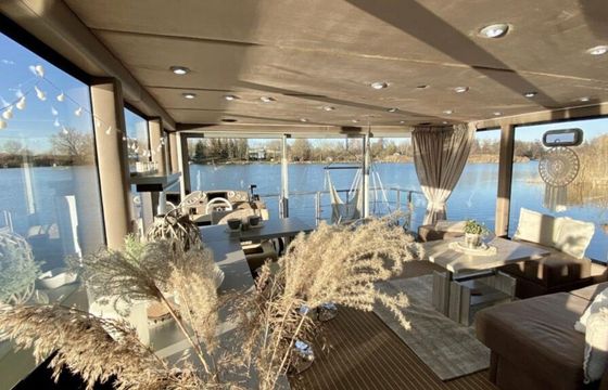 Houseboat Luxboot Lillit 2