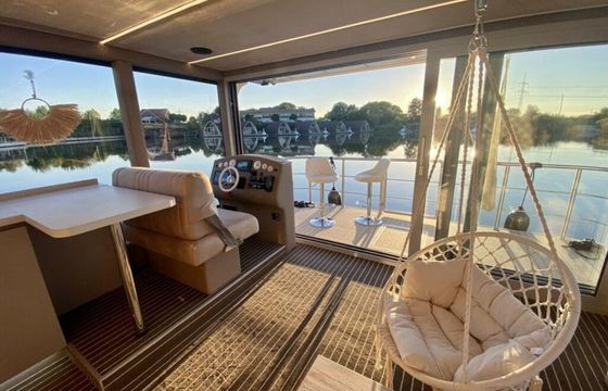 Houseboat Luxboot Sunshine