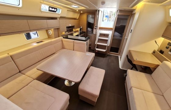 Hanse 458 Ariel