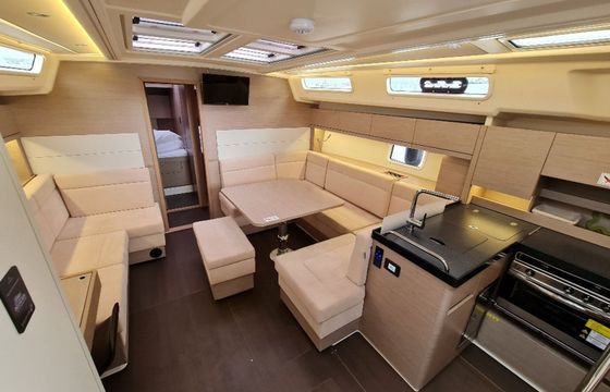 Hanse 458 Ariel