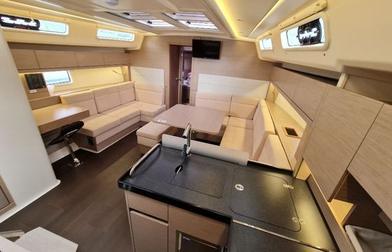 Hanse 458 Ariel