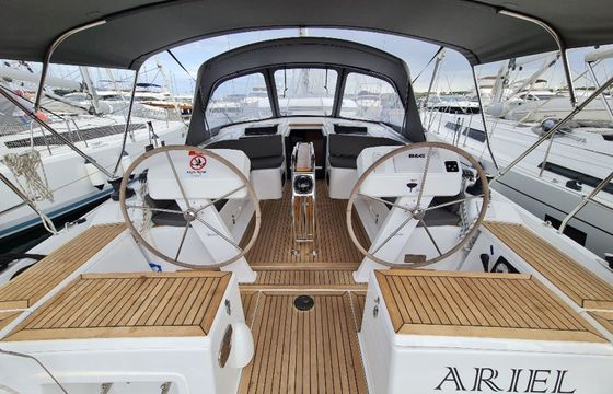 Hanse 458 Ariel