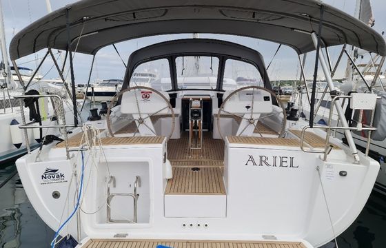 Hanse 458 Ariel