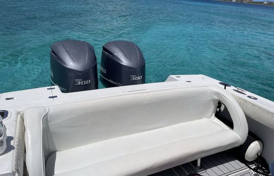 Intrepid 32 Cruzomian
