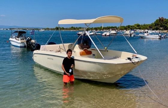 Invictus 190 FX Invictus 2