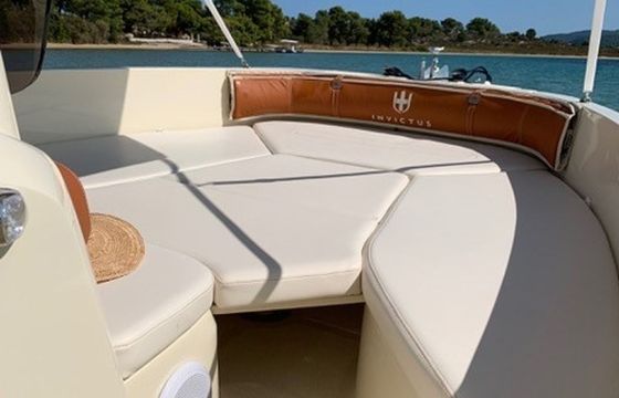 Invictus 190 FX Invictus 2