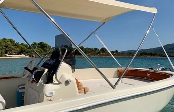 Invictus 190 FX Invictus 2