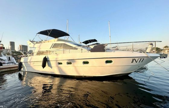 Intermarine 440 Vetor Vegas 5