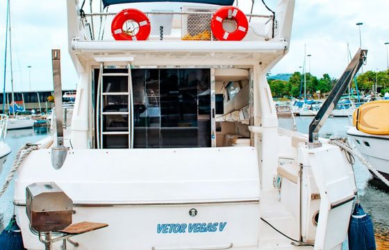 Intermarine 440 Vetor Vegas 5