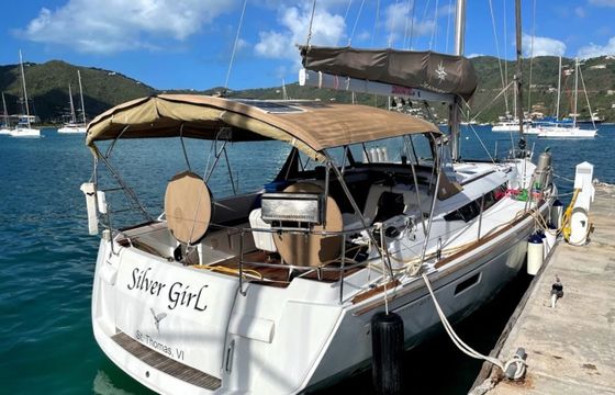 Jeanneau 469 Silver Girl