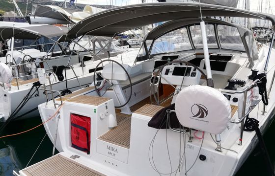 Hanse 458 Mika