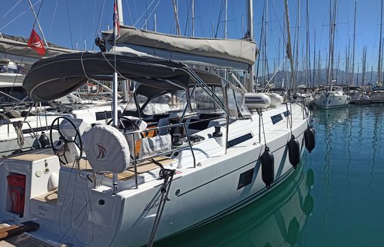 Hanse 458 Mika