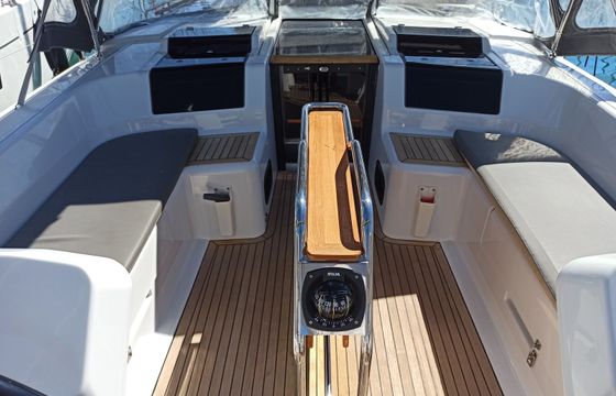 Hanse 458 Mika