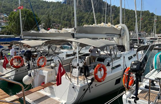 Hanse 458 Sarisu