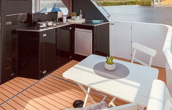 Houseboat Luxboot Aurora