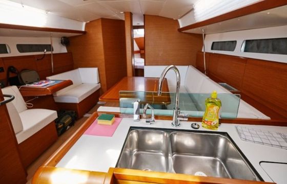 Jeanneau 449 Marica