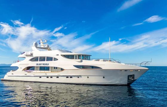 IAG Yachts Primadonna Silent World
