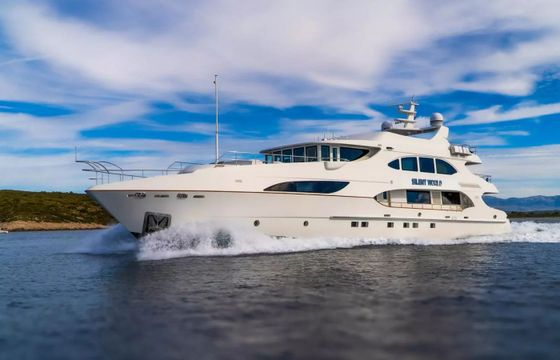 IAG Yachts Primadonna Silent World