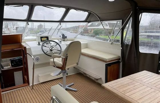 Hemmes 1400 Deluxe Pelicaen