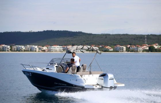 Jeanneau Cap Camarat 6.5 WA 21