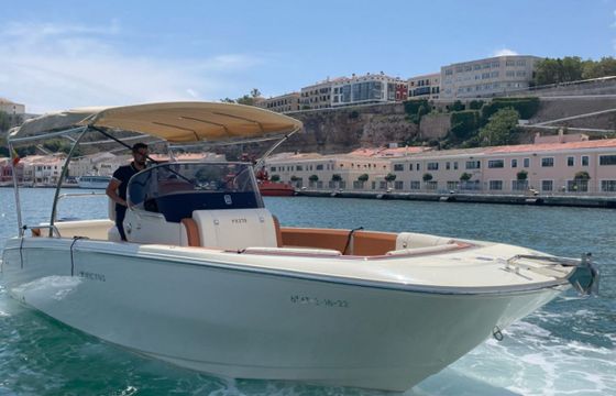 Invictus 240 Menorcamar 11