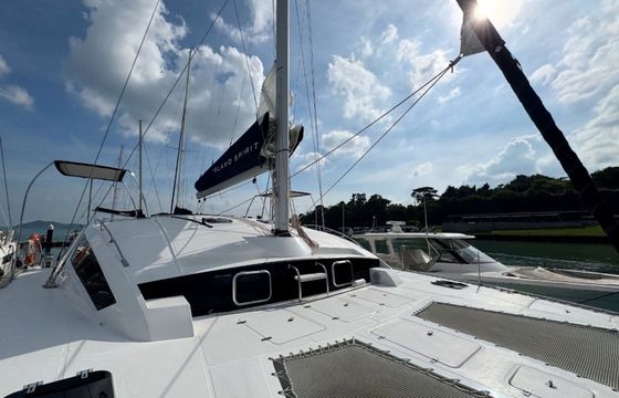 Island Spirit 410 Isle Phantom