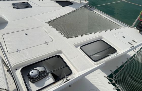 Island Spirit 410 Isle Phantom
