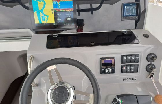 Jeanneau Cap Camarat 9.0 CC Muna