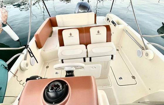Invictus 270 Cala Petita