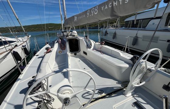 Italia Yachts 9.98 Bellissima